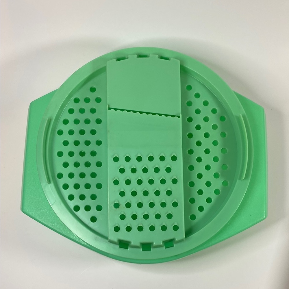 Vintage Tupperware Grater